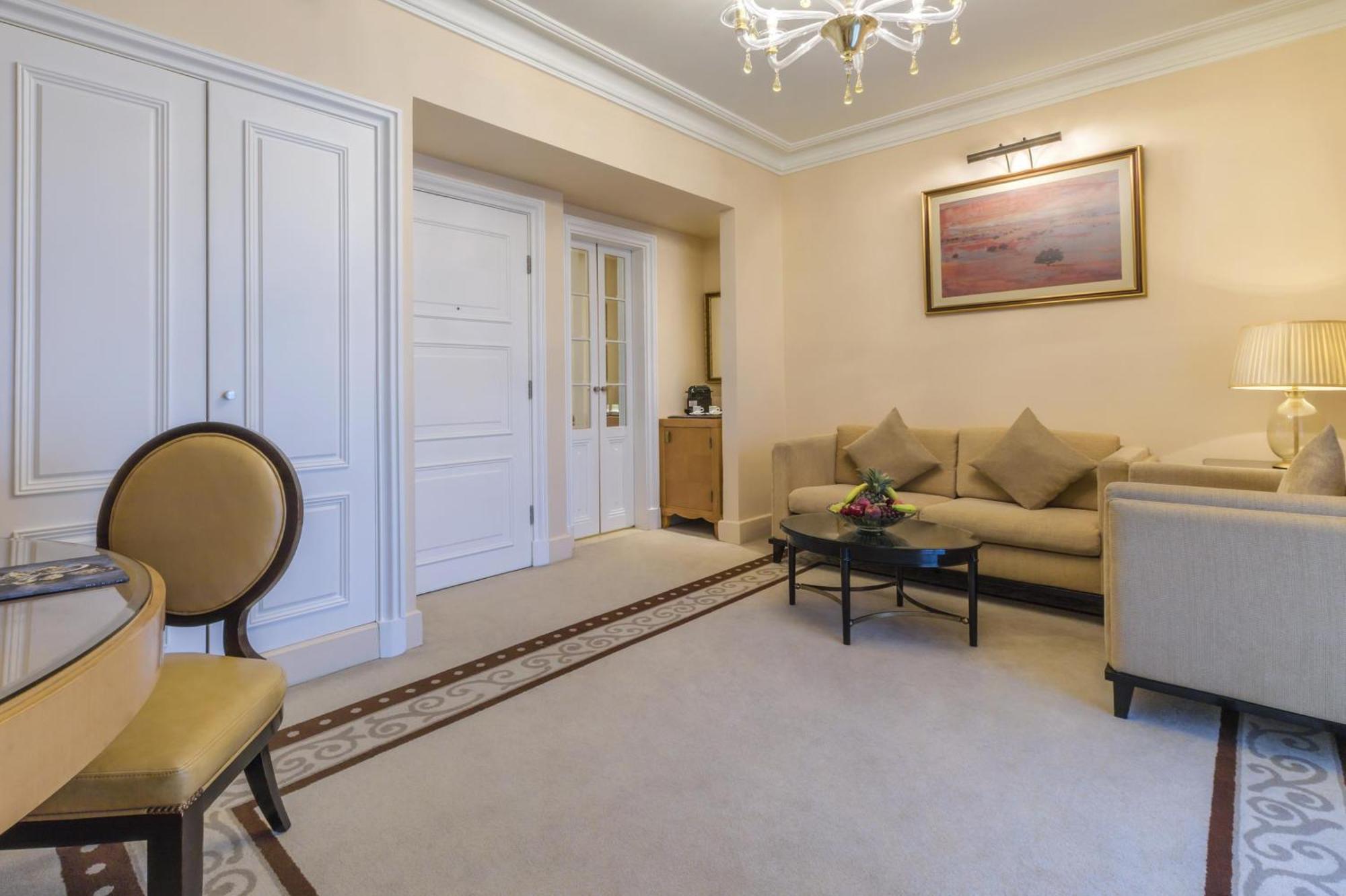 Kempinski Nile Hotel, Готель